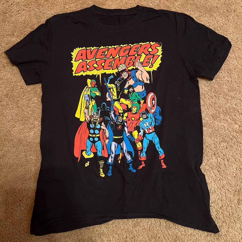 Old avengers assemble T-shirt! (Marvel)
